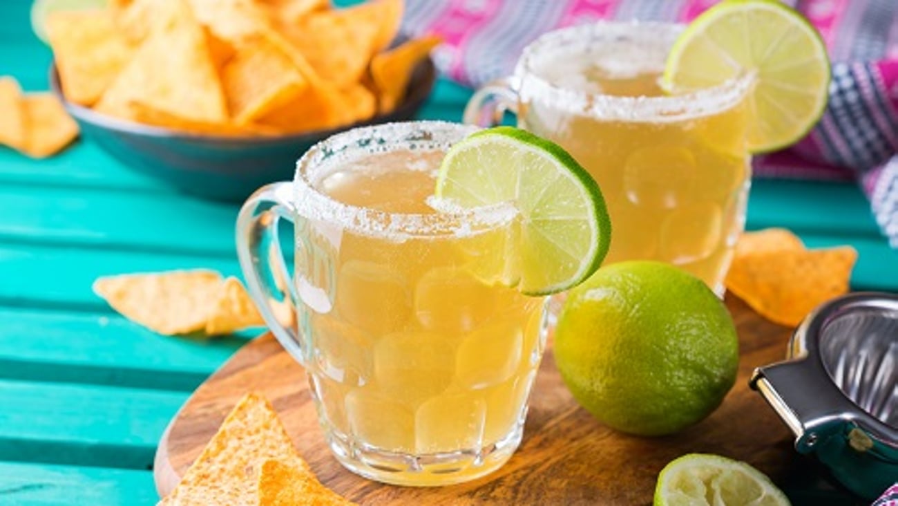 beer and chips with lime