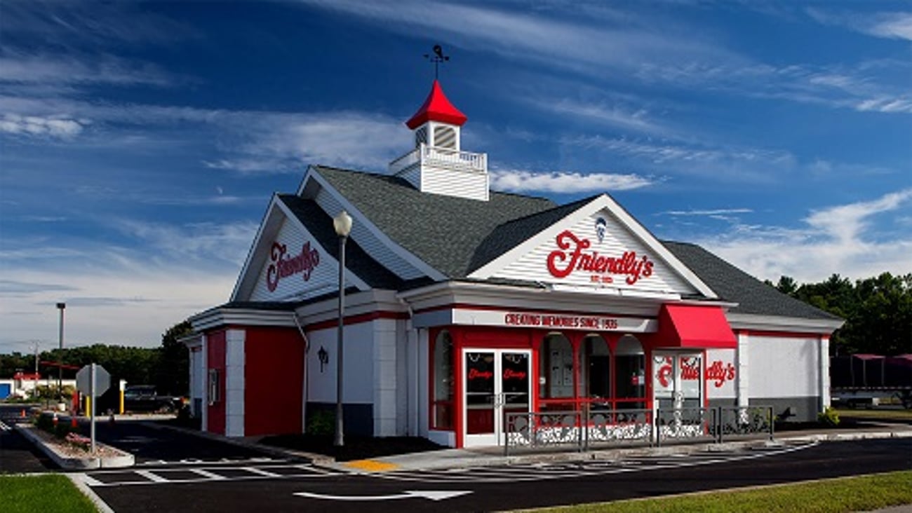 Friendly's exterior