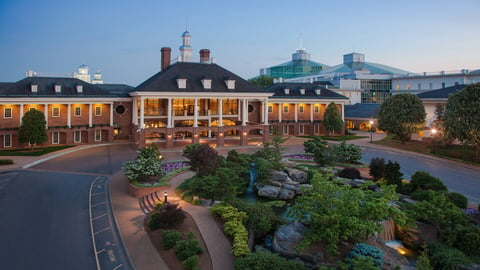 a train is parked on the side of Gaylord Opryland Resort & Convention Center