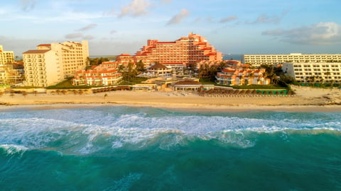 Wyndham Grand Cancun