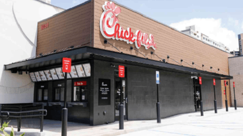 Chick-fil-A Hawaii drive-thrus