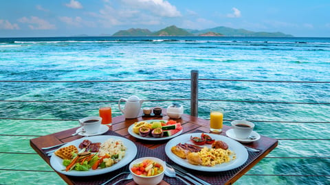 breakfast on a cruise ship