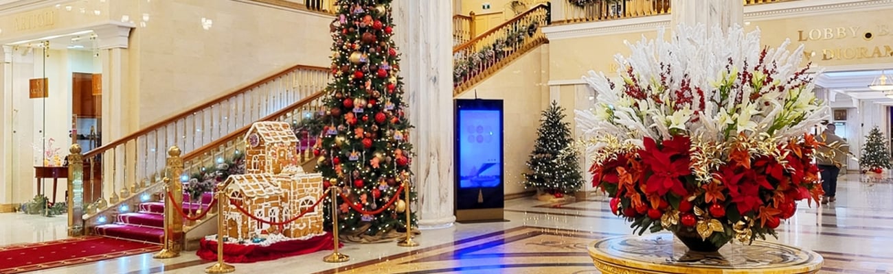 christmas hotel lobby