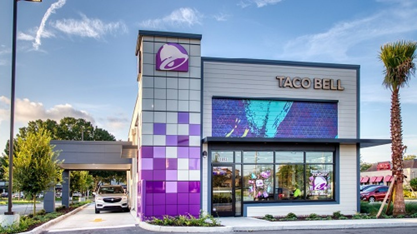 Taco Bell exterior 