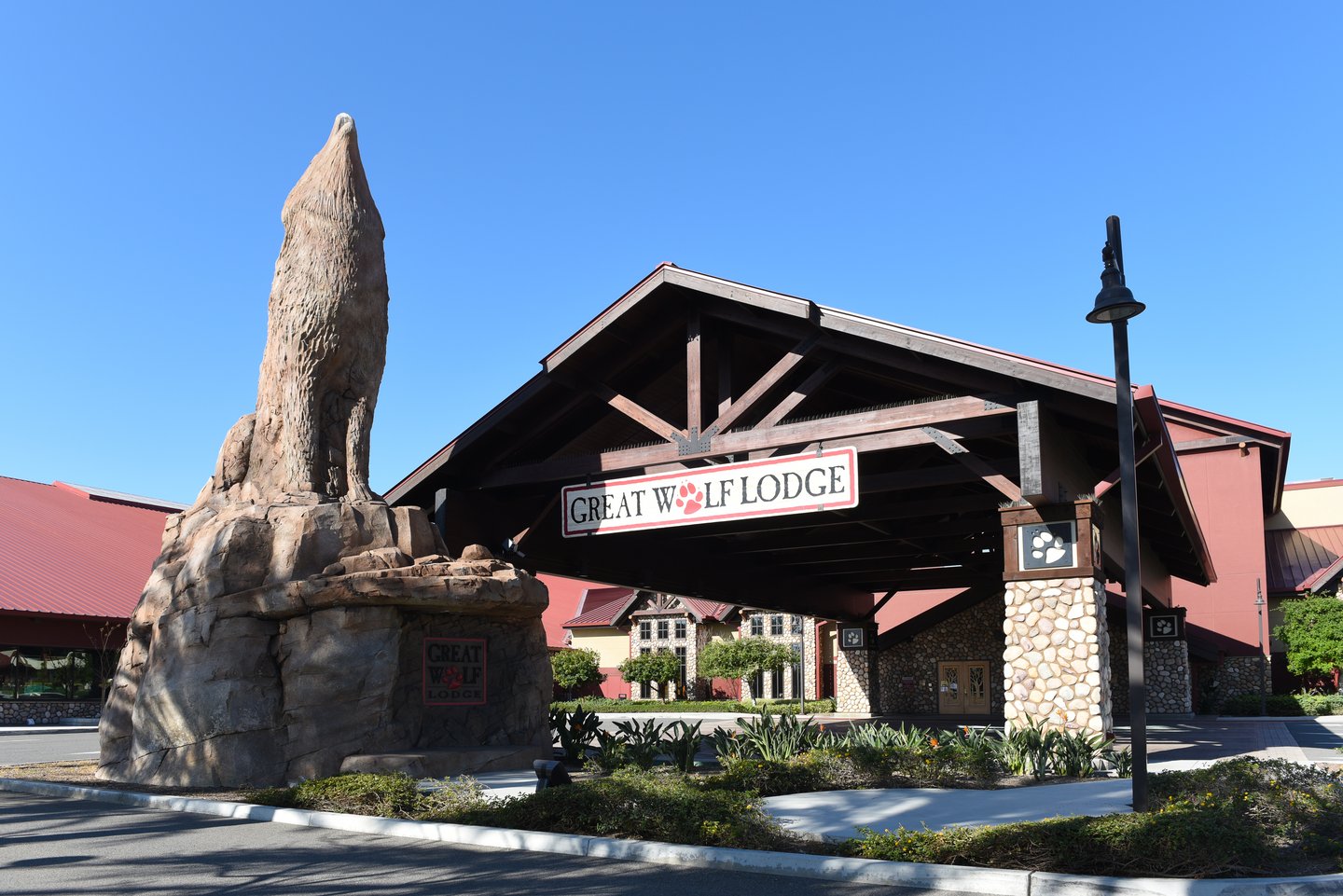 Great Wolf Lodge Exterior