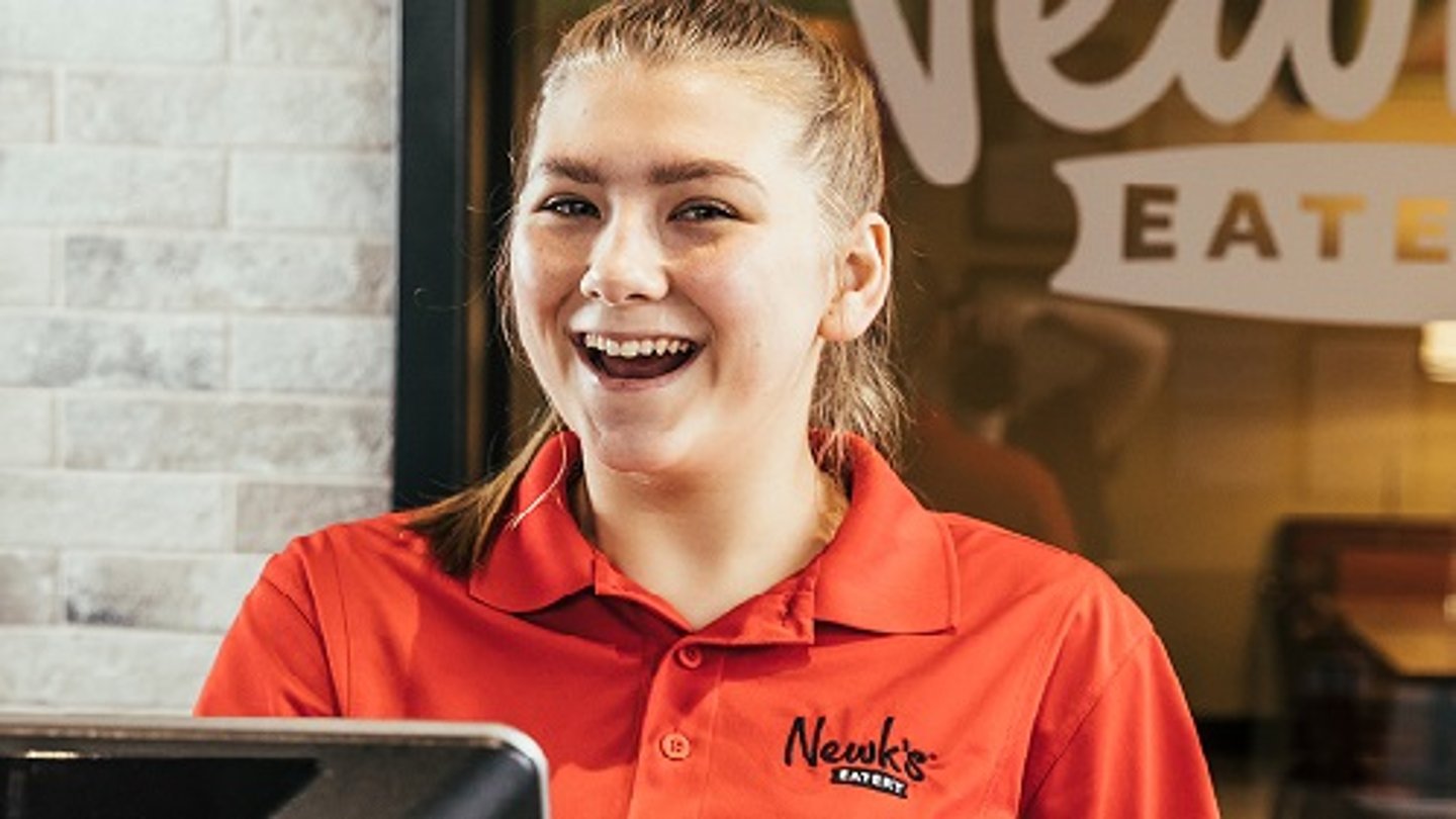 newks employee cashier