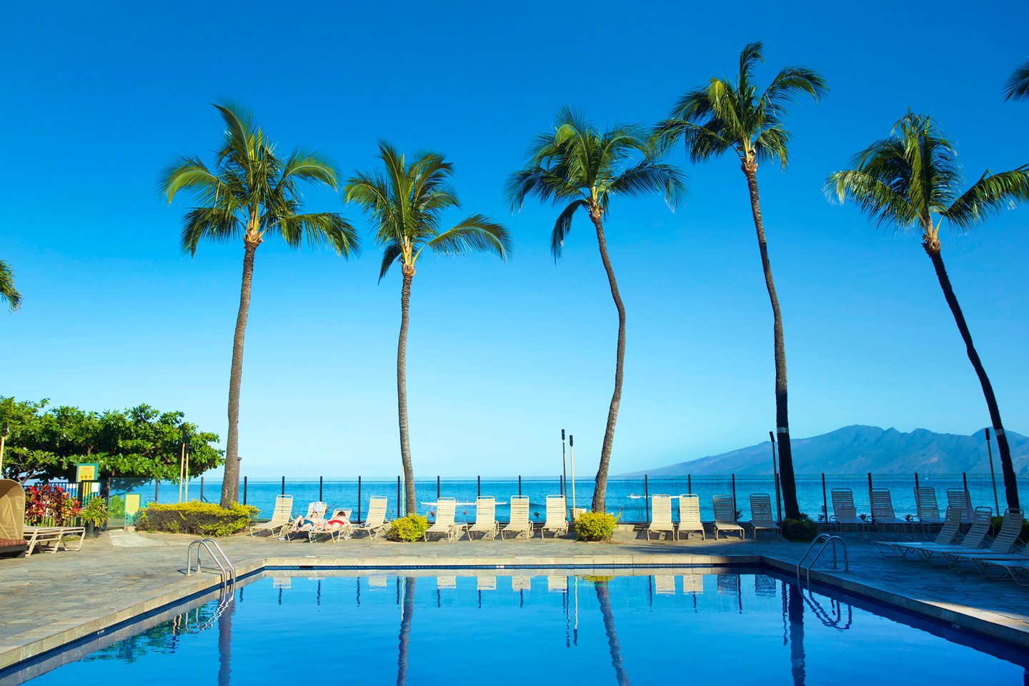 pool view of aston kaanapali shores hotel