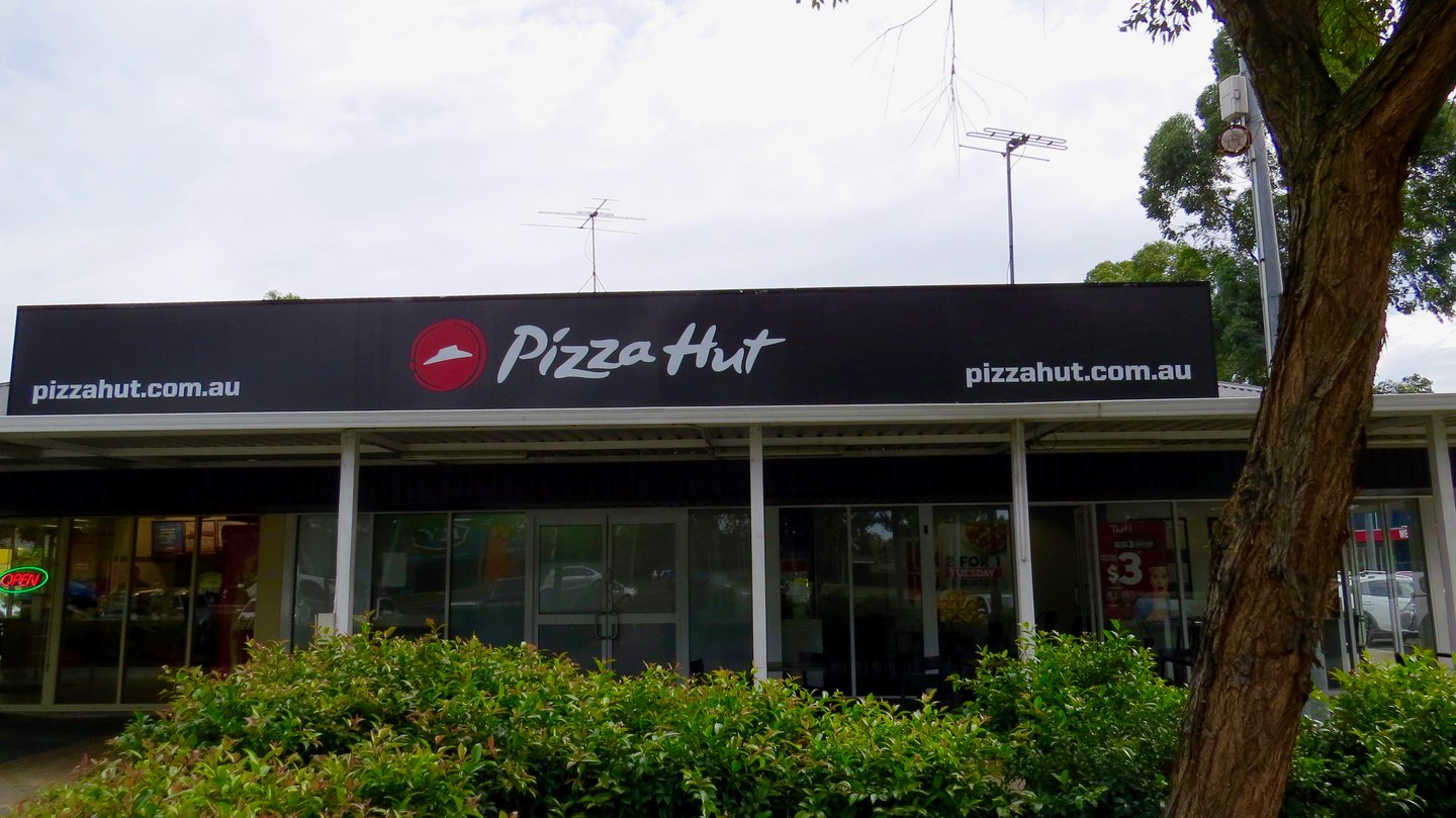 Pizza Hut Australia Exterior 