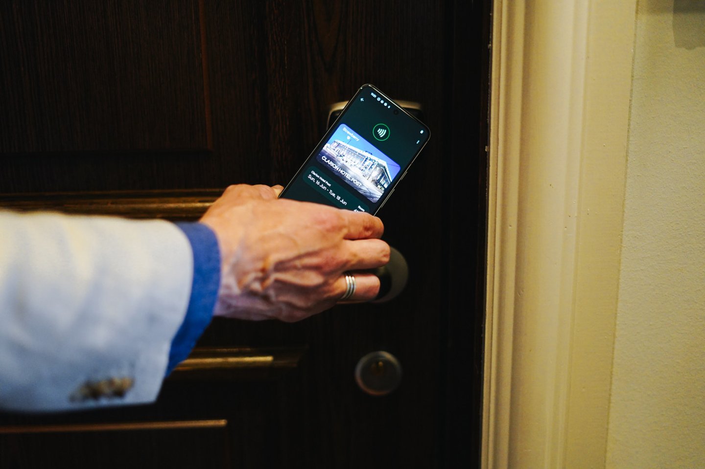 Google Wallet hotel guestroom key