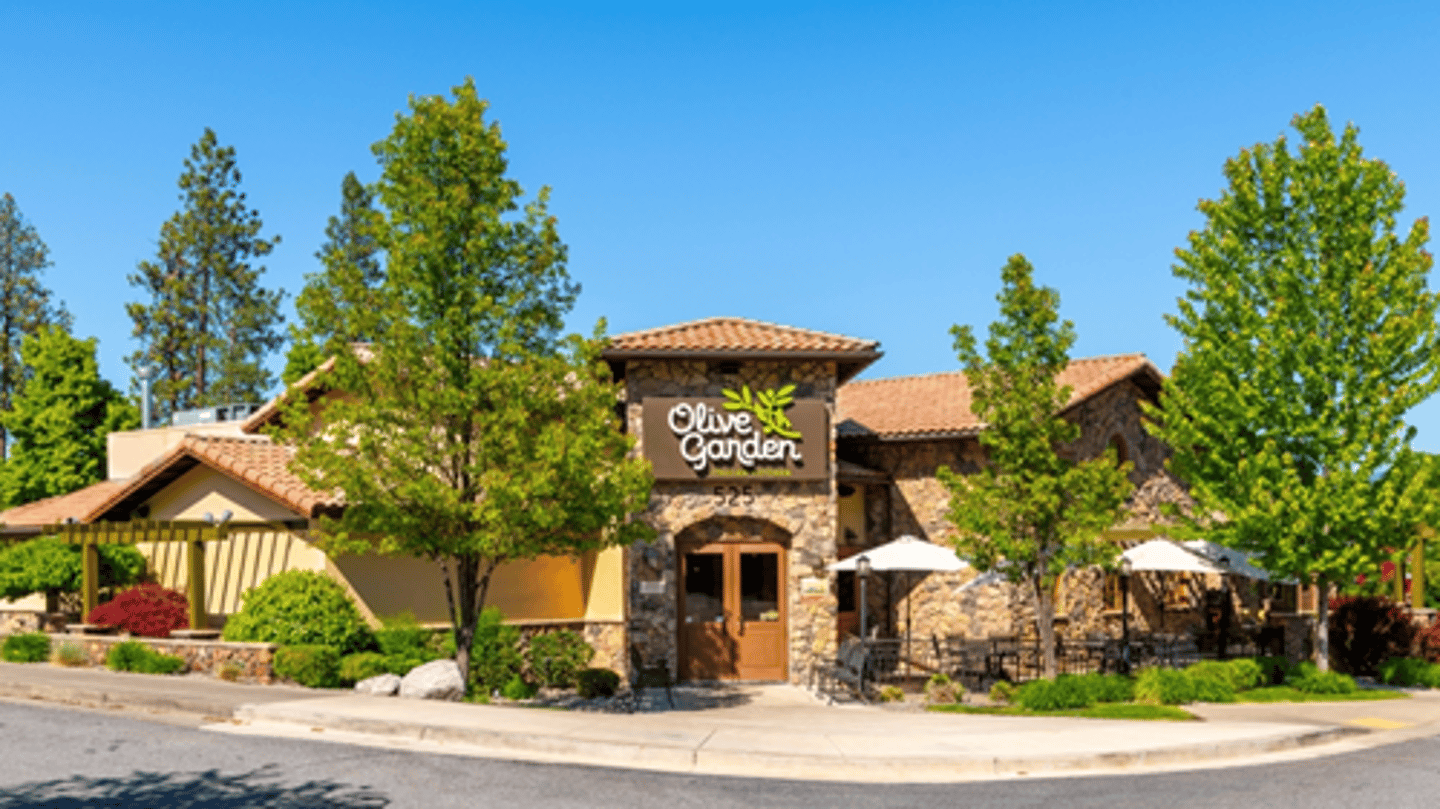 olive garden darden exterior