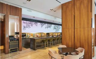 Four Season D Bar
