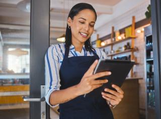 waitress using tablet